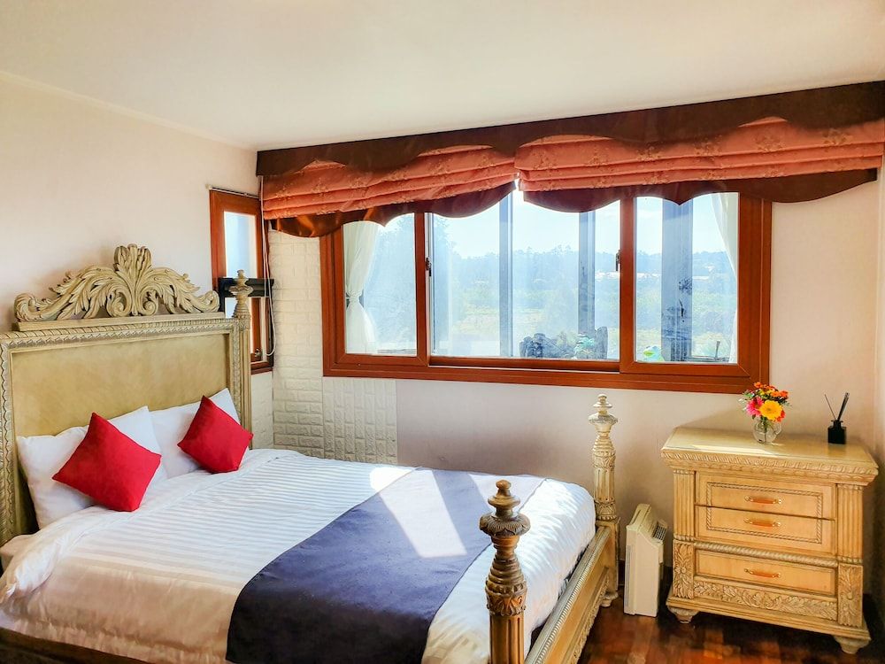 Maple Happy House Room (Mozart+Beethoven+da Vinci) 4