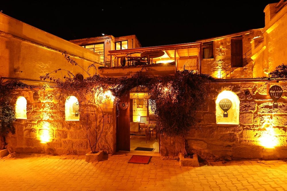 undefined Zanta Suite Hotel 3