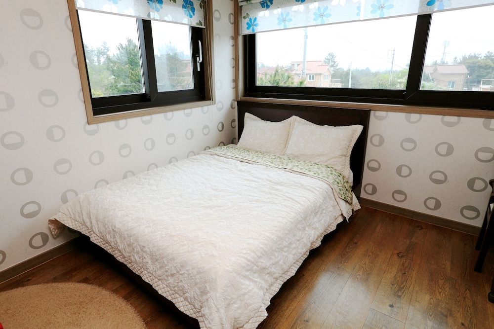 Ocean Sky Village Pension Pine 2nd Floor 5