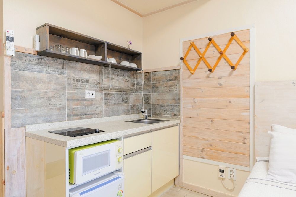 Aewol Bada Hyanggi Double Room (Max 2 occupancy) 10