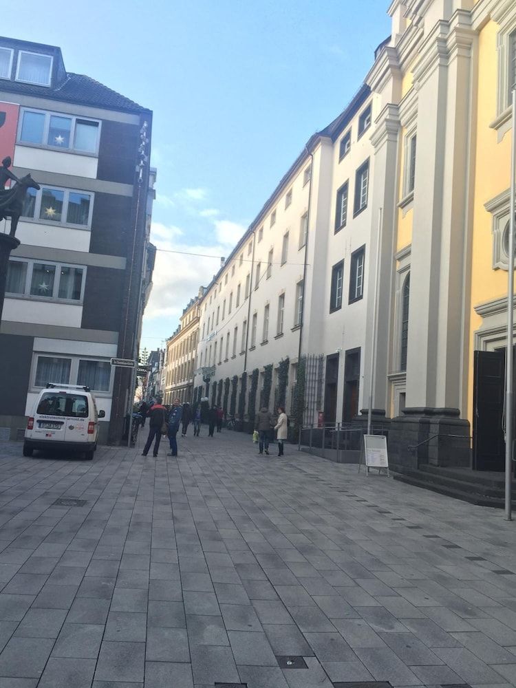 undefined Barcelona Bed & Breakfast 3