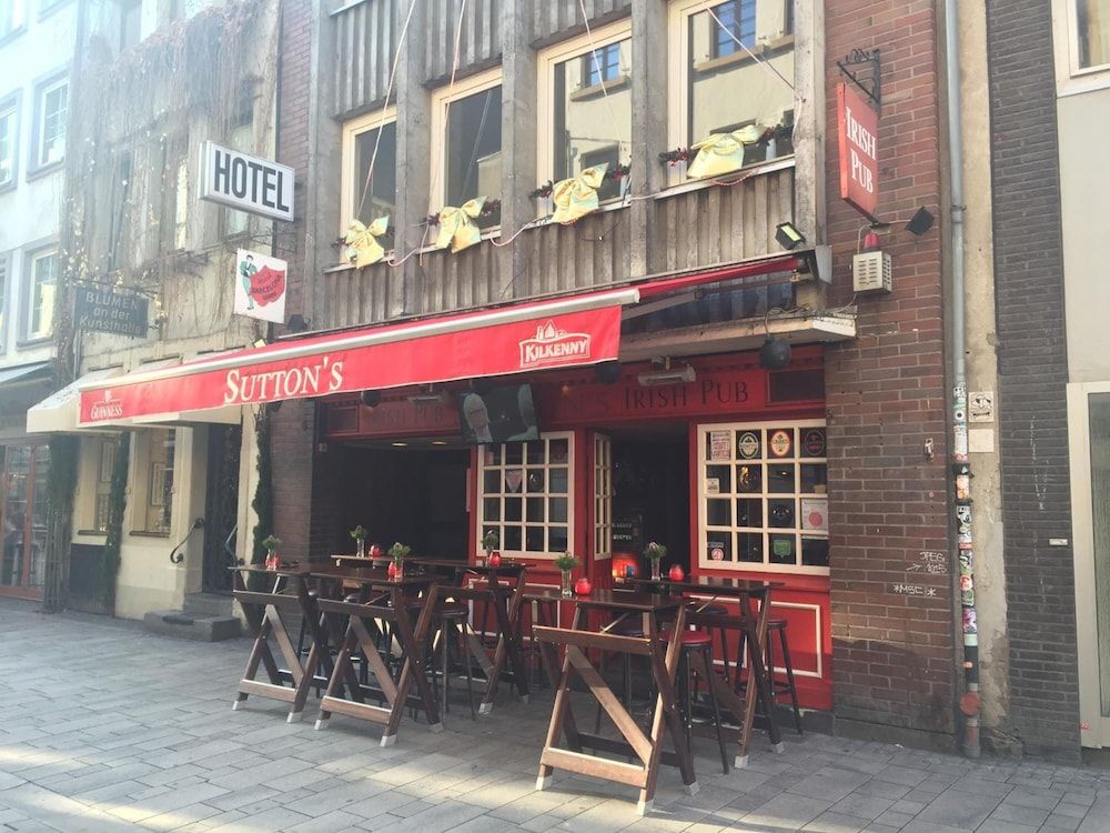 undefined Barcelona Bed & Breakfast 4