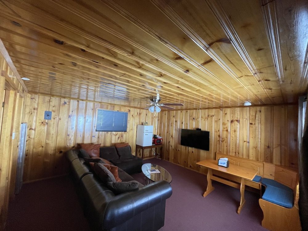Suite, 2 Queen Beds, Non Smoking, Mountain View (95)