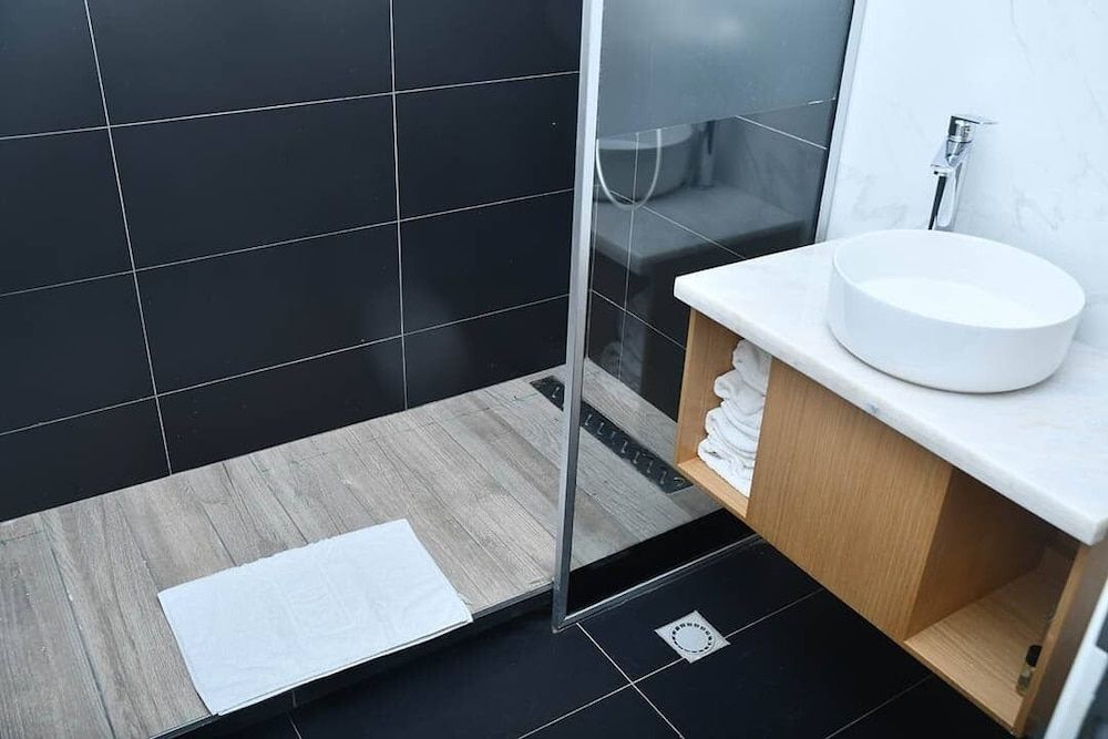 Planet Hotel Junior Suite 8