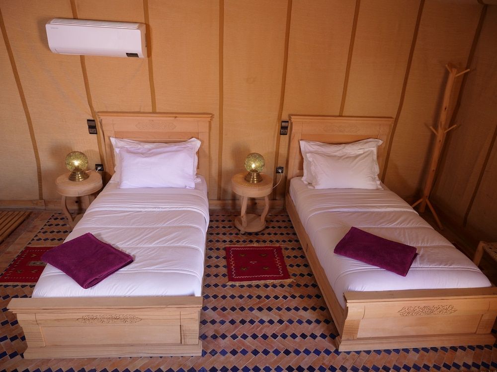 Royal Luxury Camp Grand Tent, 3 Twin Beds, Mountain View 5