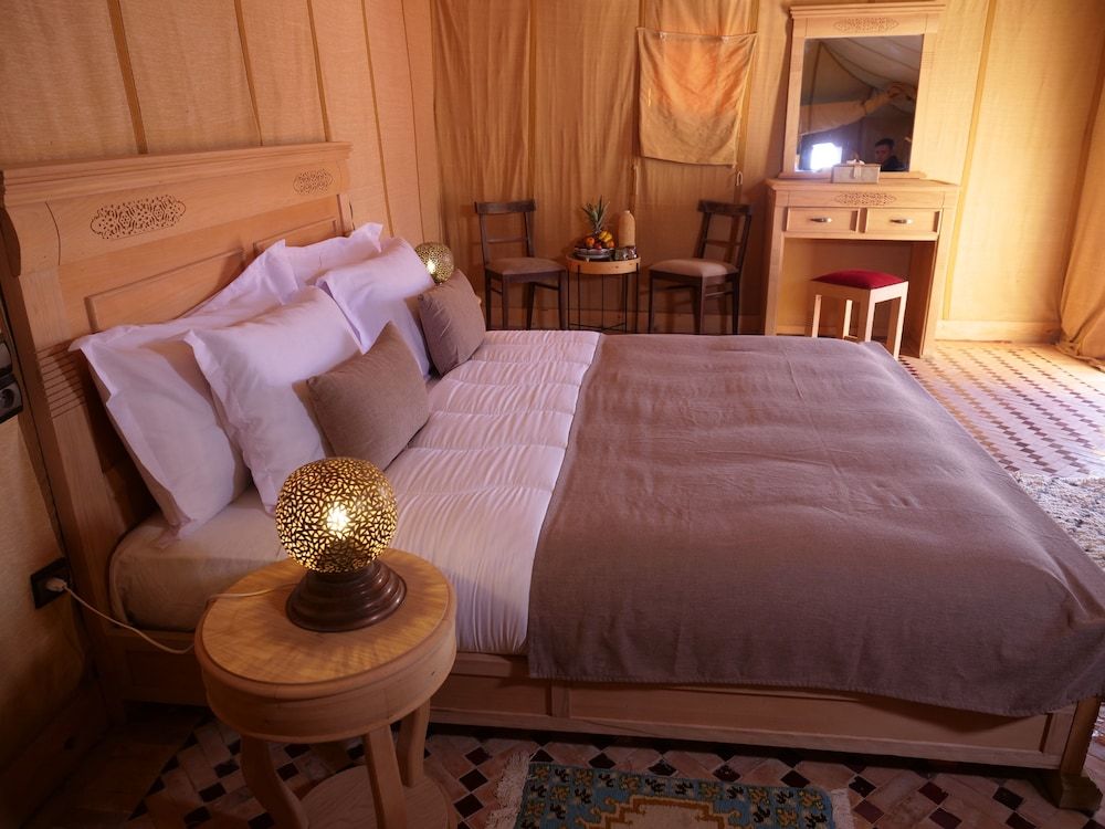 Royal Luxury Camp Royal Tent, 1 Queen Bed 14