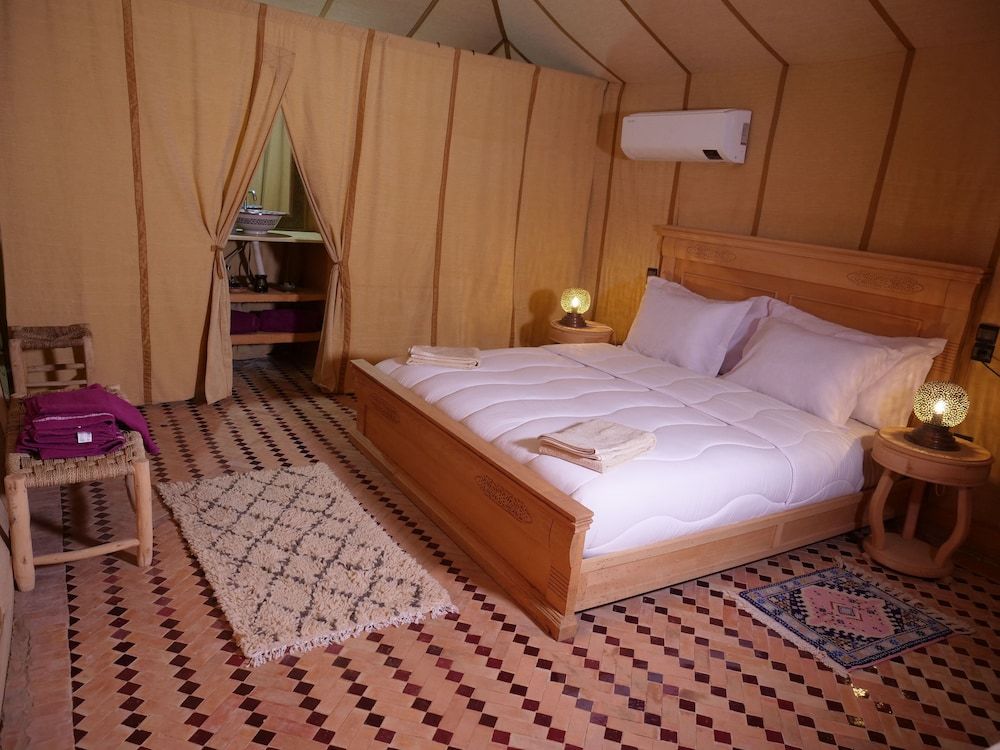 Royal Luxury Camp Royal Tent, 1 Queen Bed 9