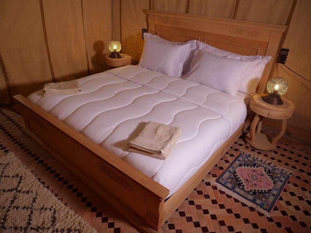 Royal Luxury Camp Royal Tent, 1 Queen Bed 2