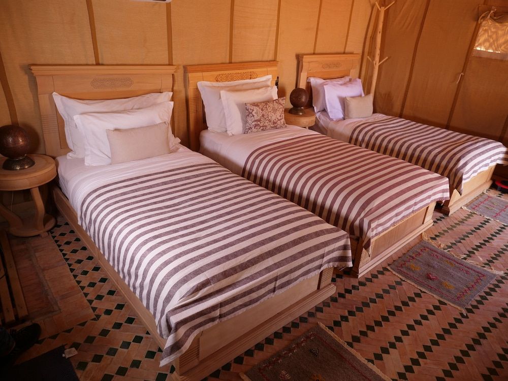 Royal Luxury Camp Grand Tent, 3 Twin Beds, Mountain View 4