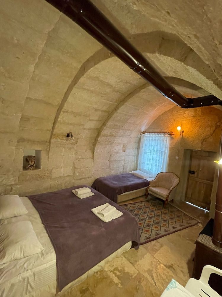 undefined DEDE CAVE KONAK 5