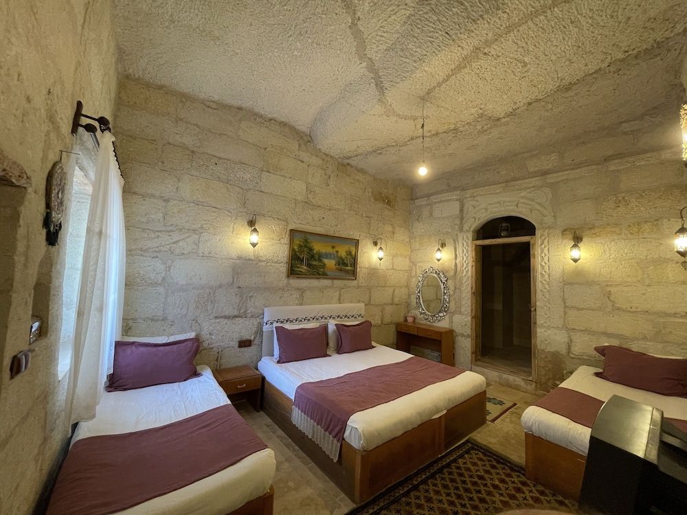 undefined DEDE CAVE KONAK 3