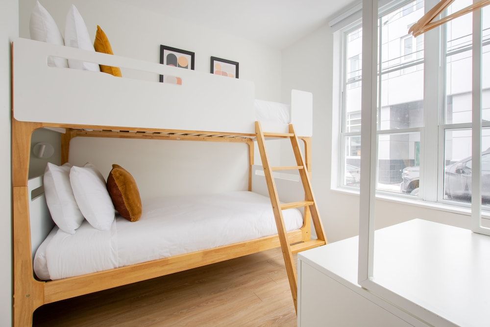 Appart Hôtel Le Saint-Anselme Family Apartment, 2 Bedrooms, Balcony 3