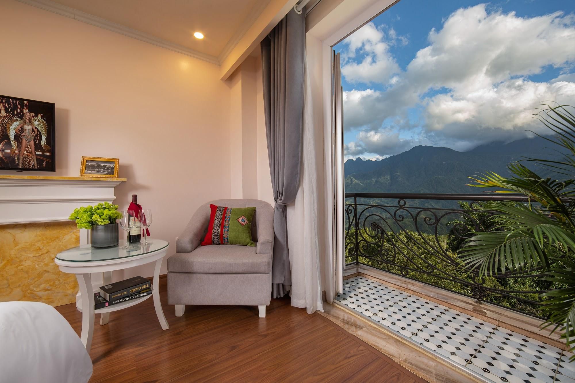 Deluxe Double Room with Balcony