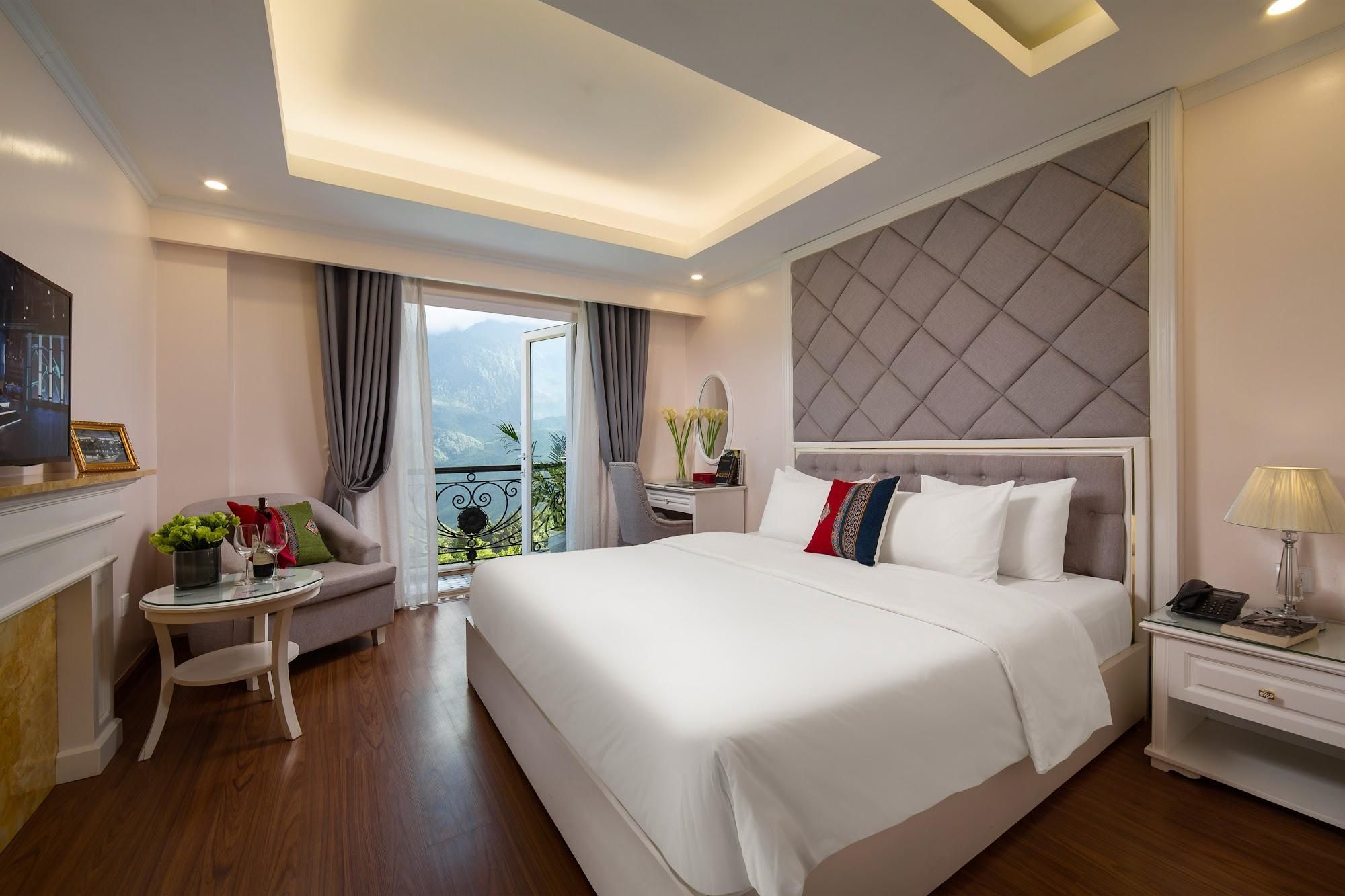 Deluxe Double Room with Balcony