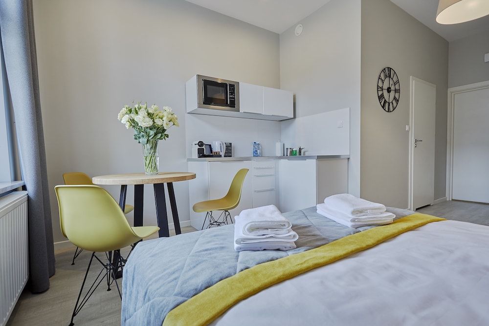 Florianska 32 by PI Apartments Deluxe Apartment