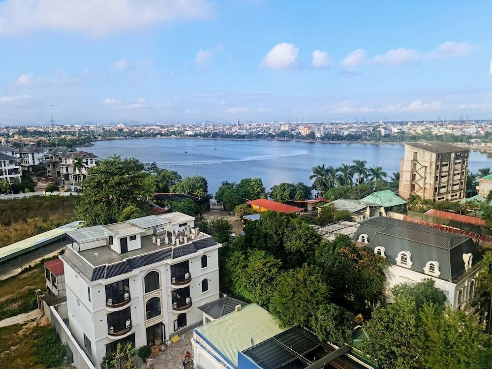 undefined Novatel Hotel & Apartment 6