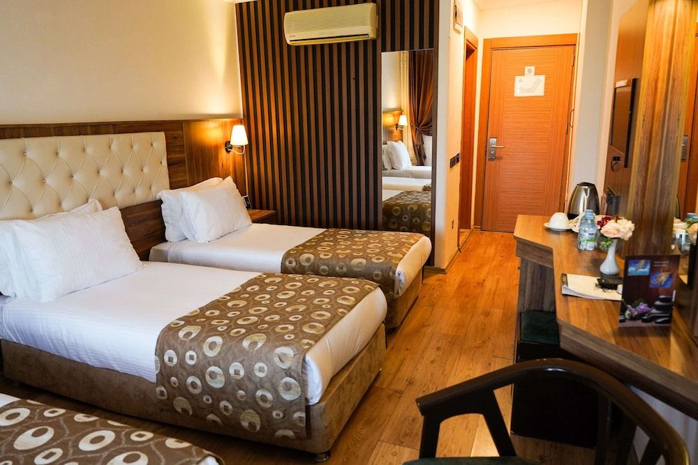 Emin Koçak Thermal & Spa - Convention Center Standard Triple Room 4