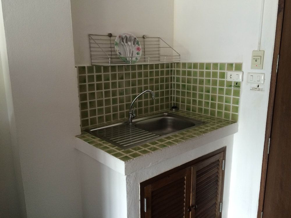 Chaweng Park Place Superior Room, 1 King Bed 4