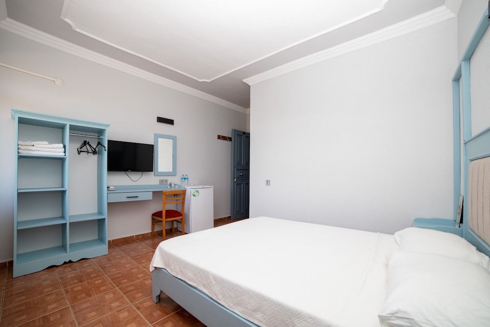 Yakamoz Otel Standard Double Room, Lanai, City View 7