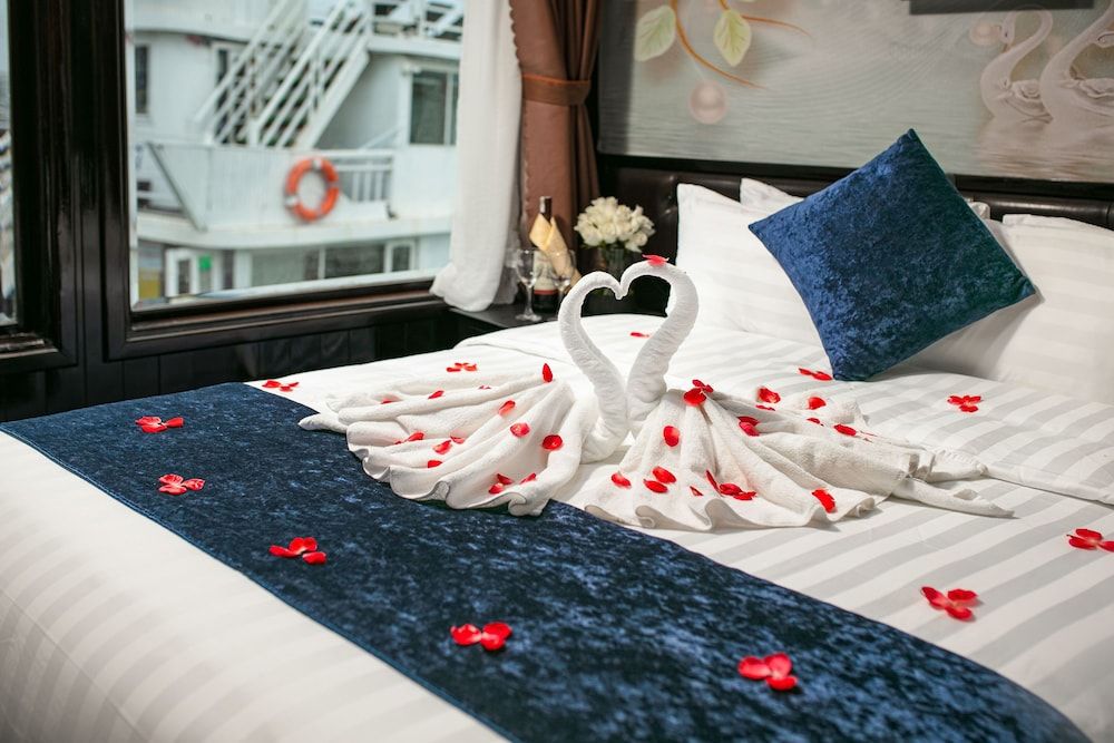 undefined Halong Fantasea Cruise 5