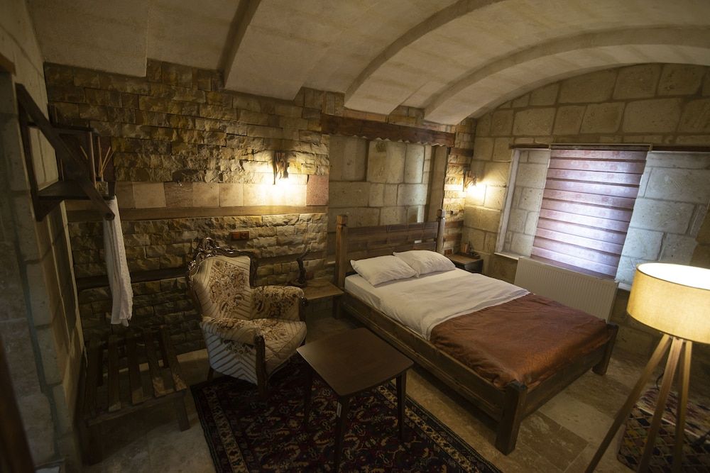 undefined The Cave House 5