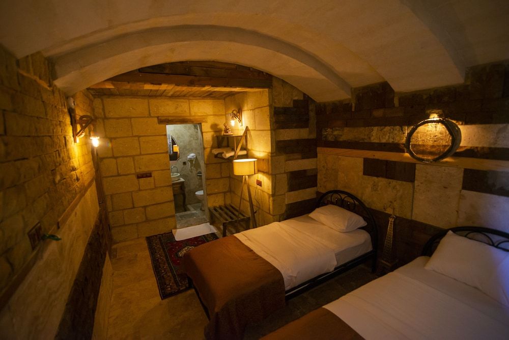 undefined The Cave House 3