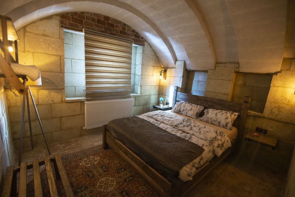 undefined The Cave House 4