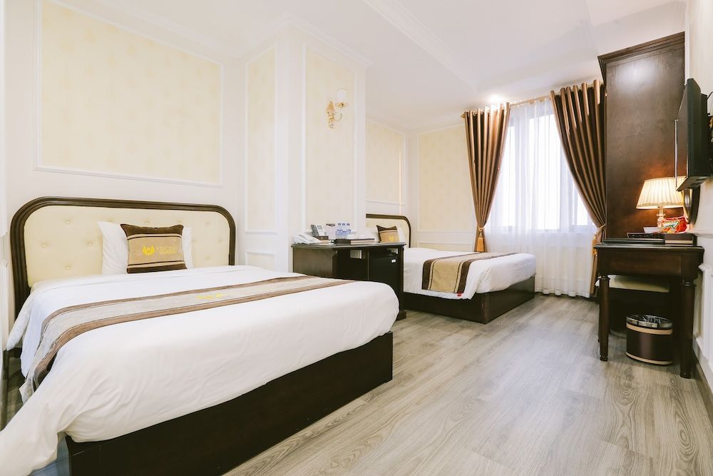 undefined Vincent Halong Hotel 3