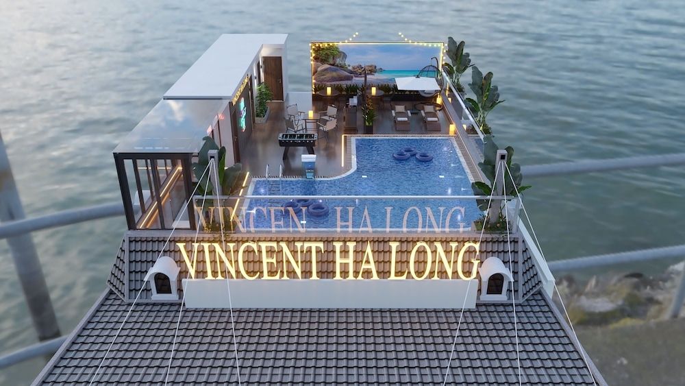 undefined Vincent Halong Hotel 7
