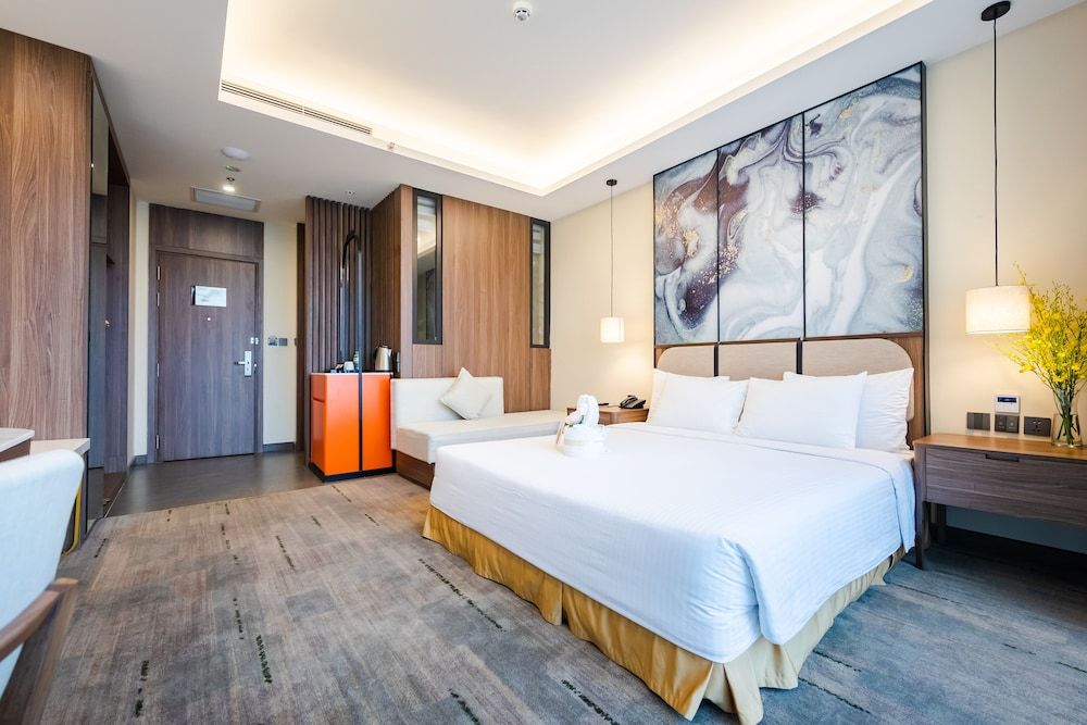 undefined Muong Thanh Luxury Ha Long Centre Hotel 3
