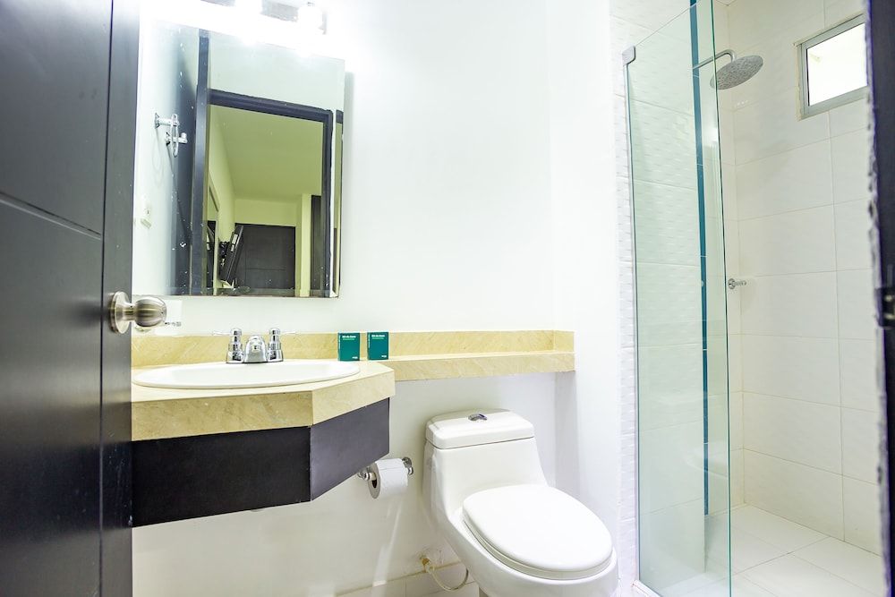 Hotel Ayenda Monteria Central Standard Triple Room 4