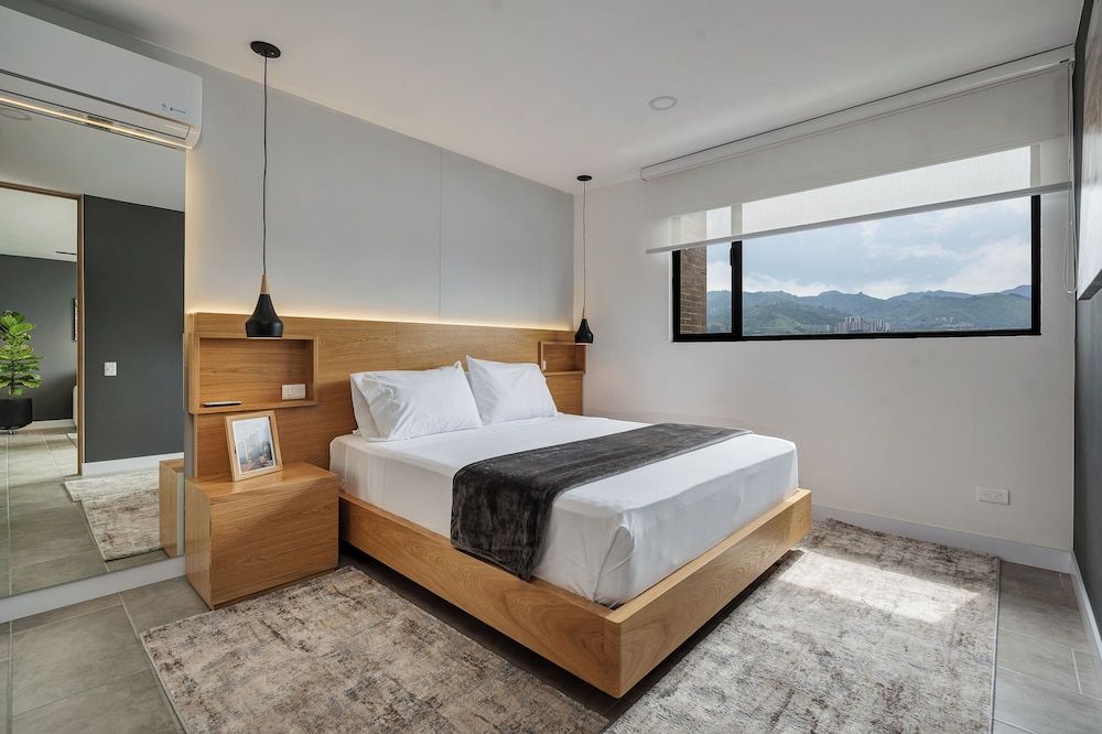 Apartment (508)