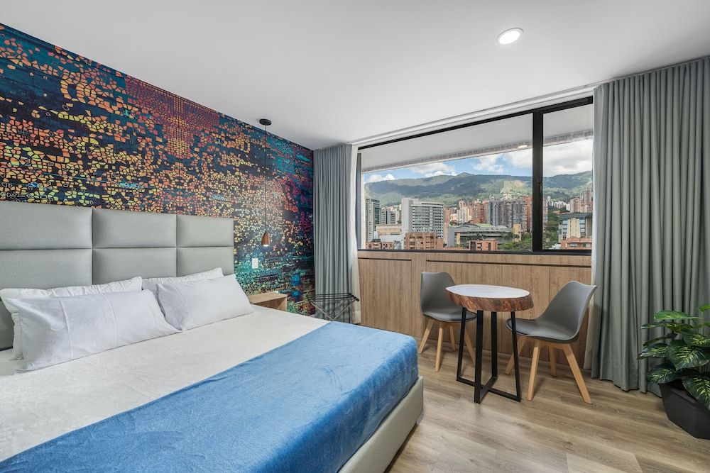 Studio Suite (1414)