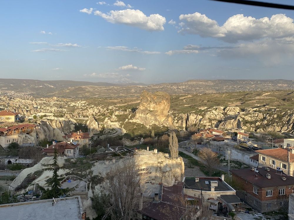 undefined Hotels Crazyhorse 4