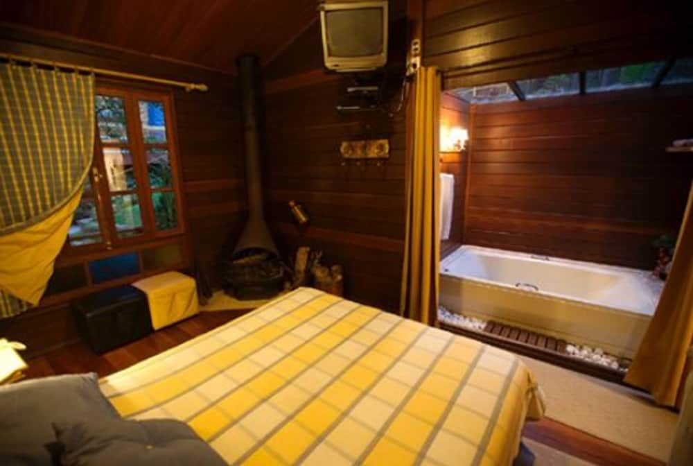 Chalet, Jetted Tub (Orquidea)
