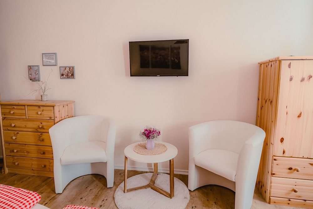 Pension zur Kurfürstin Triple Room, Ensuite 6