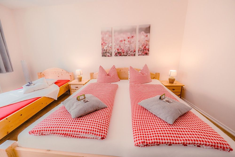 Pension zur Kurfürstin Triple Room, Ensuite