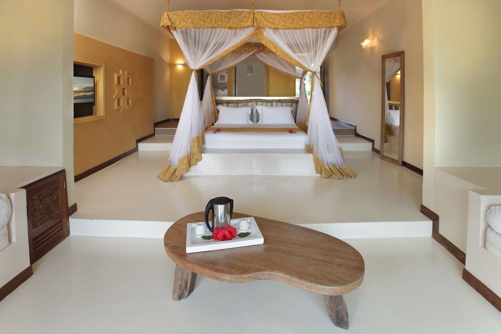 Gold Zanzibar Beach House & Spa Suite 2