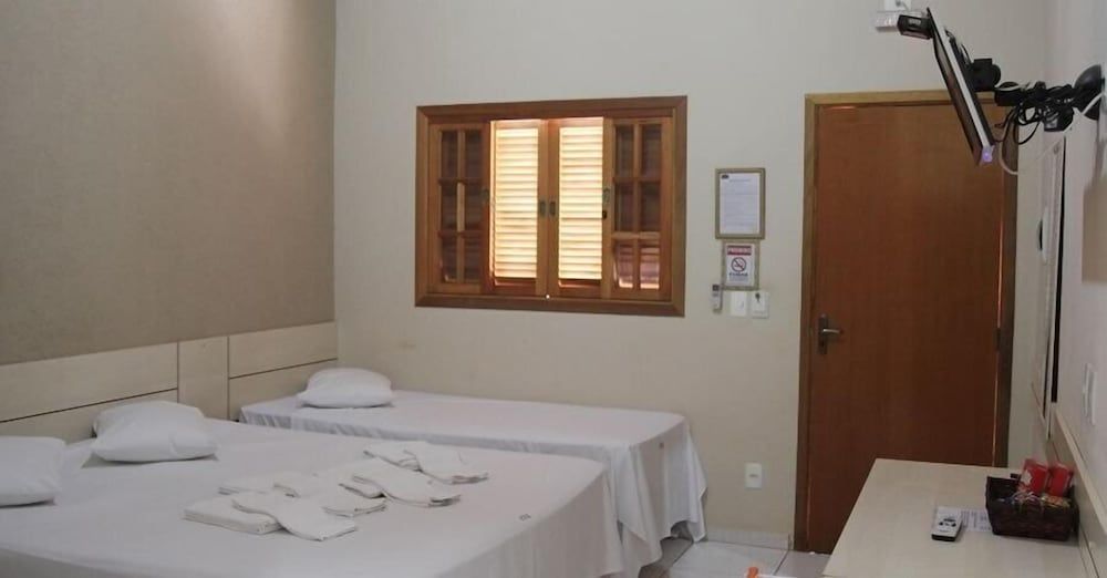 Pousada Faruk Quadruple Room 10