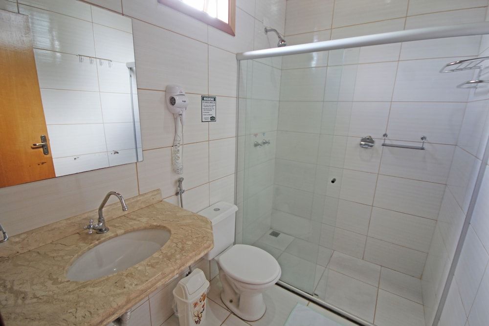Pousada Faruk Quadruple Room 8