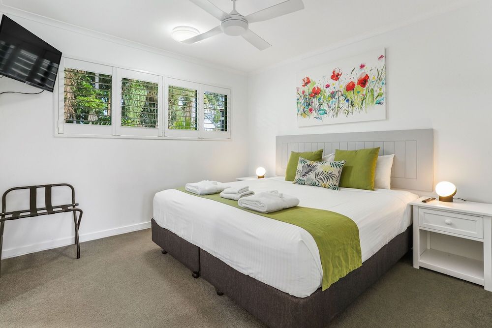 Noosa River Retreat Superior Apartment, 1 Bedroom, Non Smoking, Pool View 4