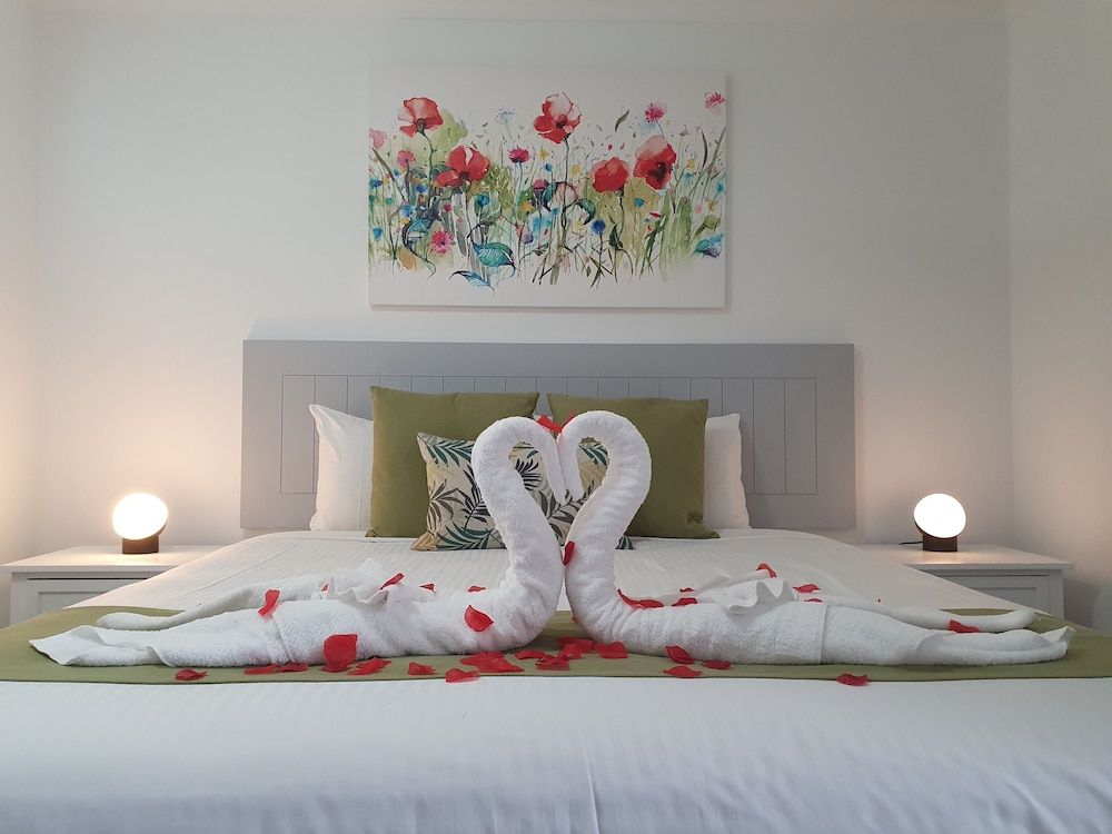 Noosa River Retreat Superior Apartment, 1 Bedroom, Non Smoking, Pool View