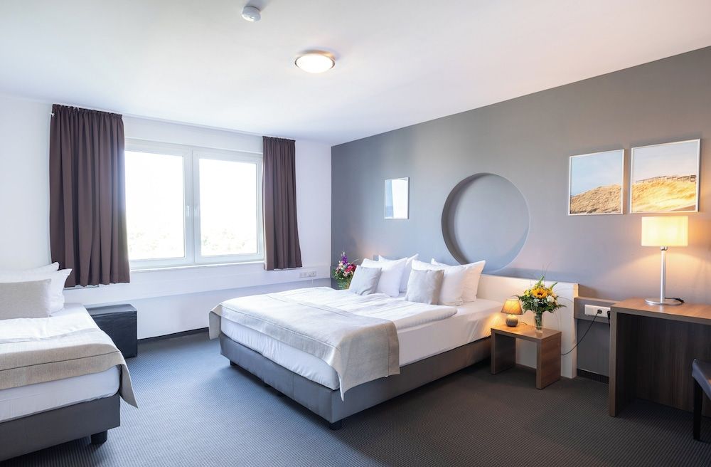 undefined Hotel Aviva 4