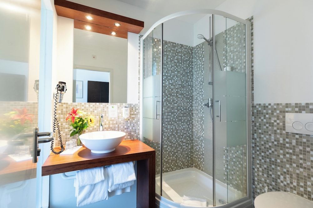 Hotel Aviva Comfort Double or Twin Room 4