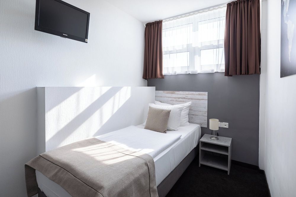 undefined Hotel Aviva 9