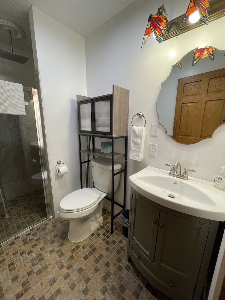 Pleasant Grove Farm LLC Cottage, Ensuite (Goose Pond Cottage) 6