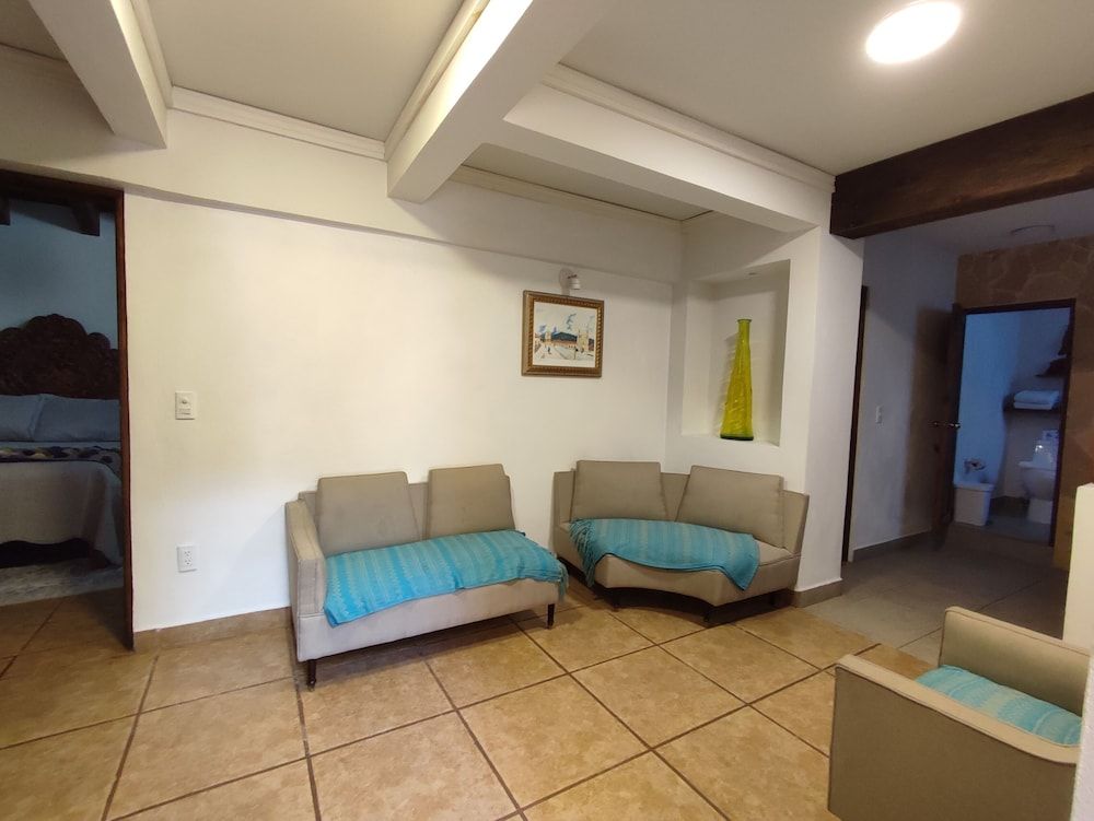 Family Room, 2 Bedrooms