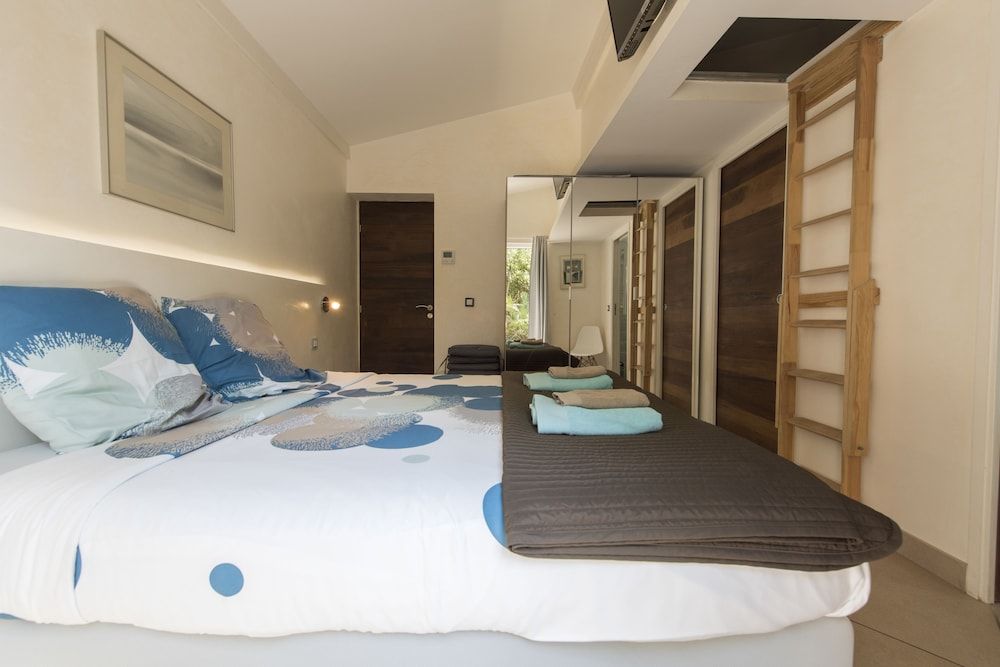 Double Room, Patio (Opaal)