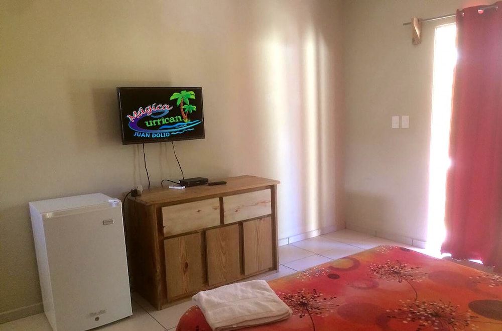 Comfort Studio, 2 Queen Beds, Non Smoking, Pool View