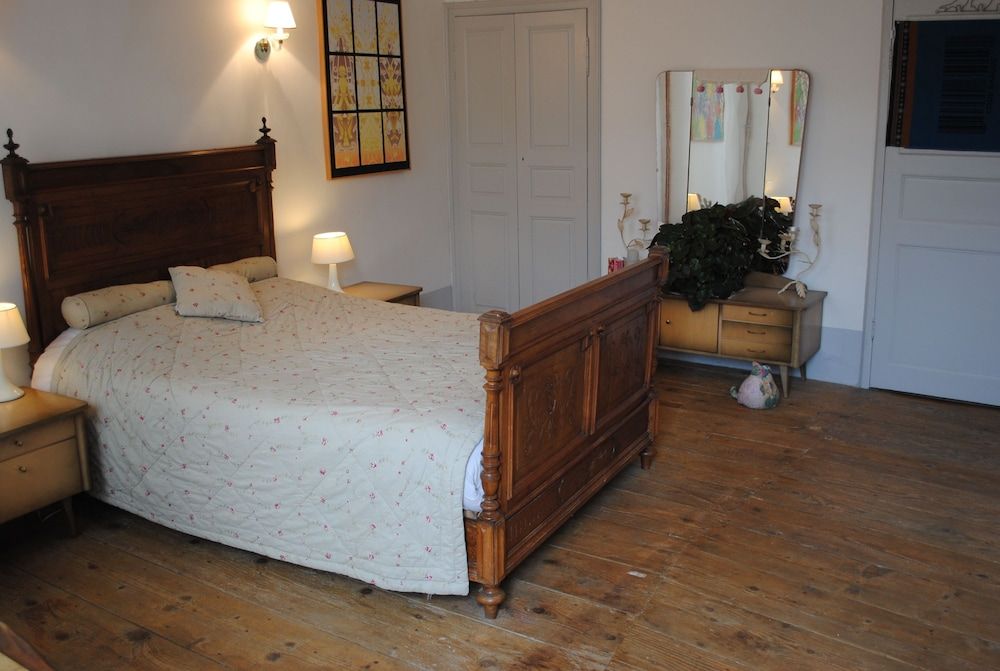 Nidelice Double Room (La Marquise)